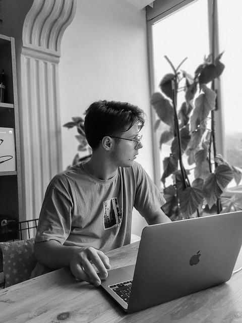 Webshop manager állás Esztergomban: online munka, valódi kihívás