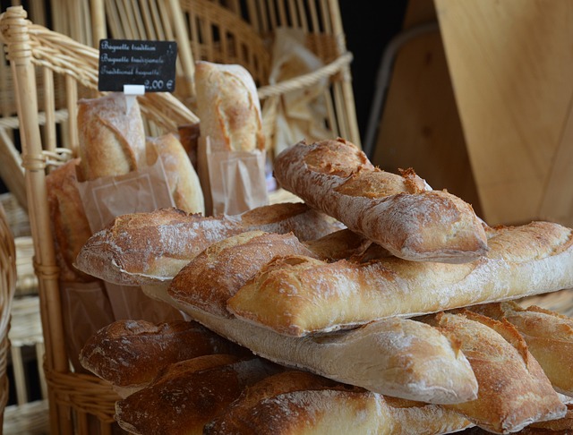 A sztorik mögött: hogyan befolyásolja a helyi gazdaság a mindennapokat?